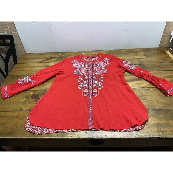 Calessa Womens Sz L Red Floral Embroidery Button Blouse Roll Sleeves Boho Top - Picture 1 of 13
